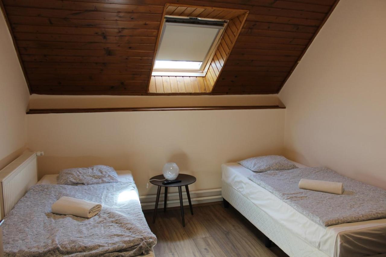 Natura Panzio&Apartmanhaz Orfu Exterior photo